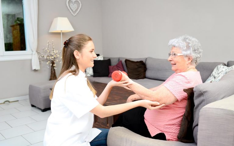 Felçli Hastalar İçin Evde Fizik Tedavi İstanbul Rehab